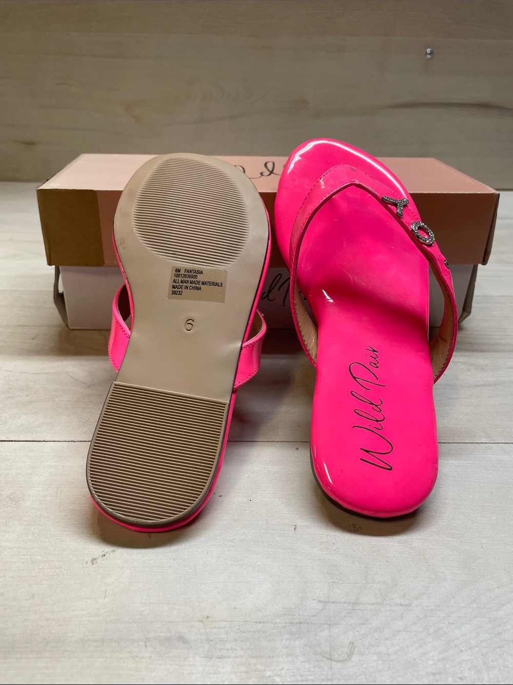 Wild Pair Women's Neon Pink Patent Thong Sandals #797